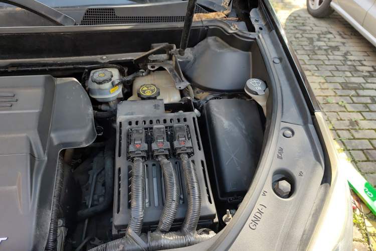 Used Cadillac SRX 2013 3.0L Leading Model Engine Bay Left