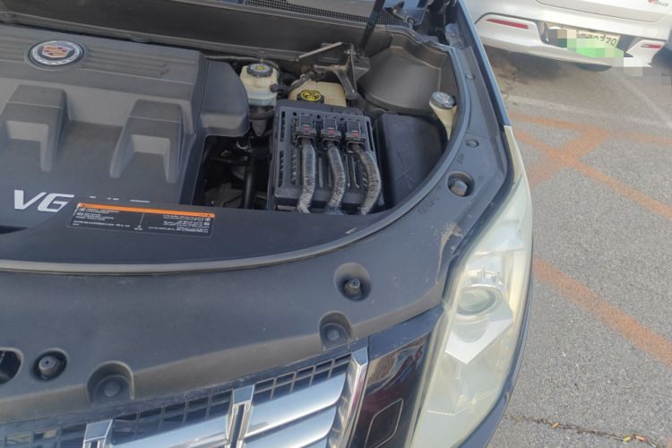 Used Cadillac SRX 2013 3.0L Comfort Model Engine Bay Left