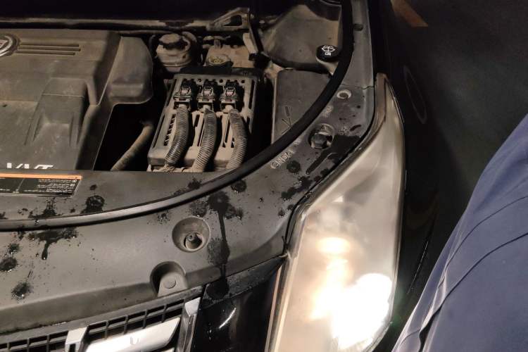 Used Cadillac SRX 2013 3.0L Elite Model Engine Bay Left