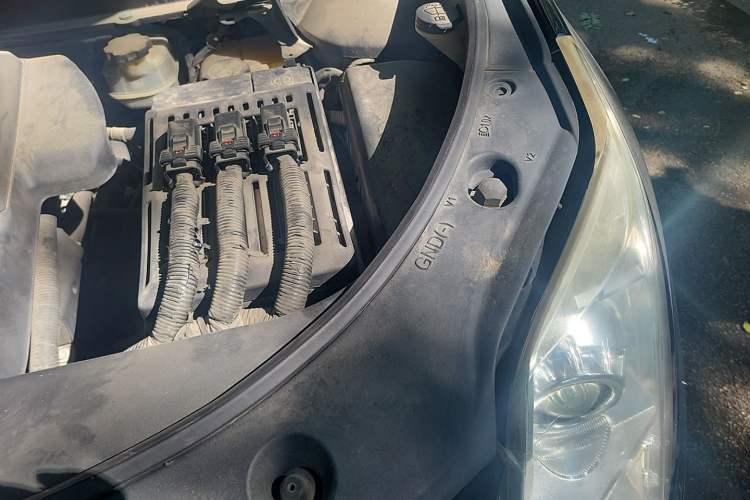 Used Cadillac SRX 2013 3.0L Luxury Model Engine Bay Left