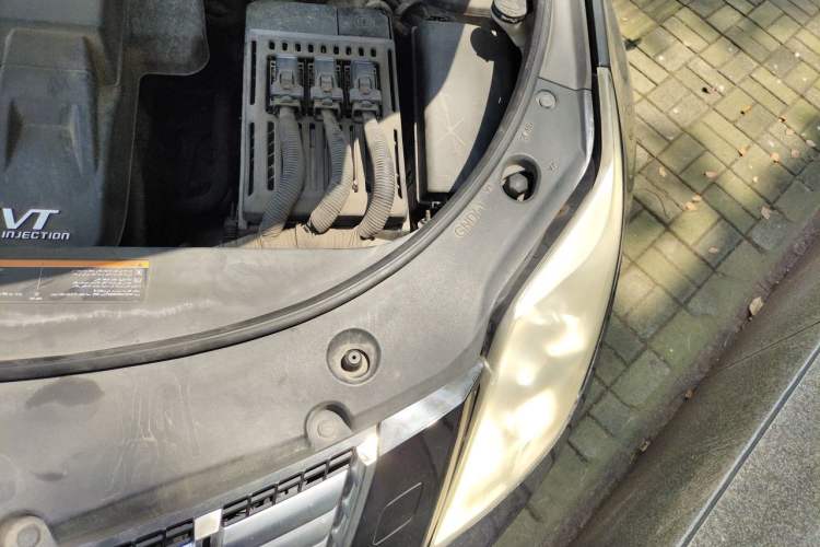 Used Cadillac SRX 2013 3.0L Elite Model Engine Bay Left