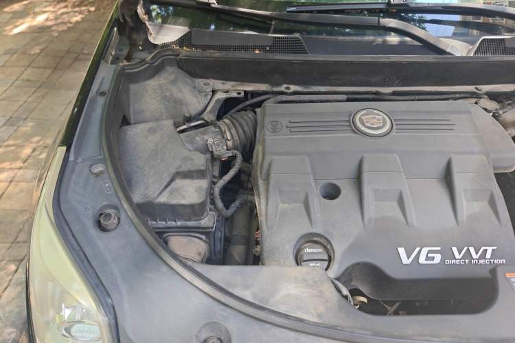 Used Cadillac SRX 2013 3.0L Luxury Model Engine Bay Right