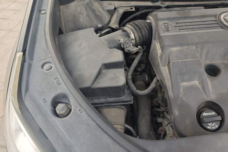 Used Cadillac SRX 2013 3.0L Elite Model Engine Bay Right