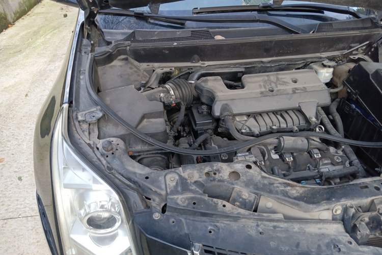 Used Cadillac SRX 2013 3.0L Elite Model Engine Bay Right