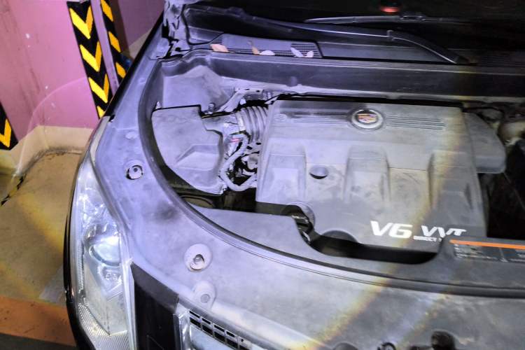 Used Cadillac SRX 2013 3.0L Leading Model Engine Bay Right