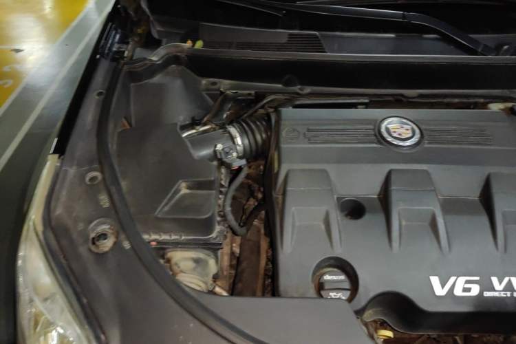 Used Cadillac SRX 2013 3.0L Leading Model Engine Bay Right