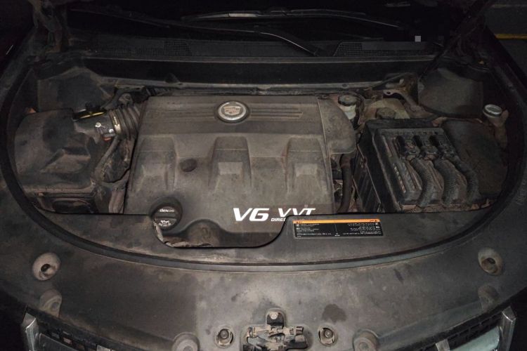 Used Cadillac SRX 2013 3.0L Elite Model Engine Bay