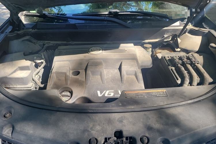 Used Cadillac SRX 2013 3.0L Luxury Model Engine Bay