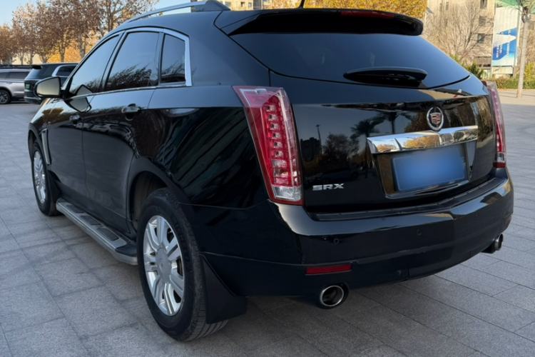 Used Cadillac SRX 2013 3.0L Elite Model Exterior 3