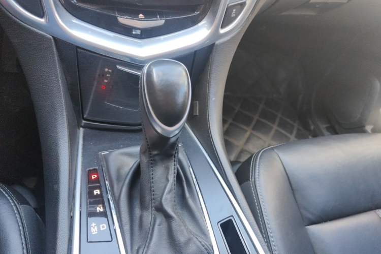 Used Cadillac SRX 2013 3.0L Comfort Model Gear Lever