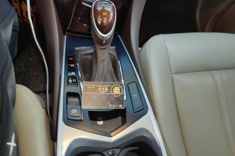 Used Cadillac SRX 2013 3.0L Leading Model Gear Lever