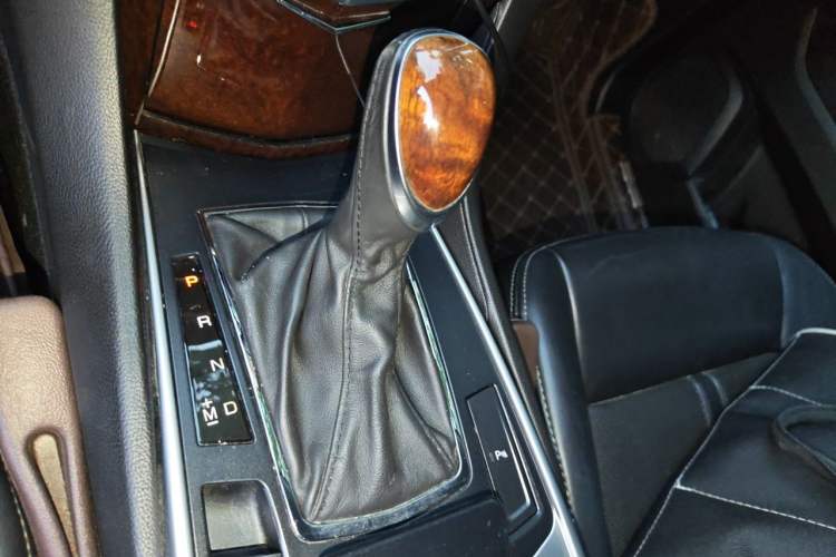 Used Cadillac SRX 2013 3.0L Elite Model Gear Lever