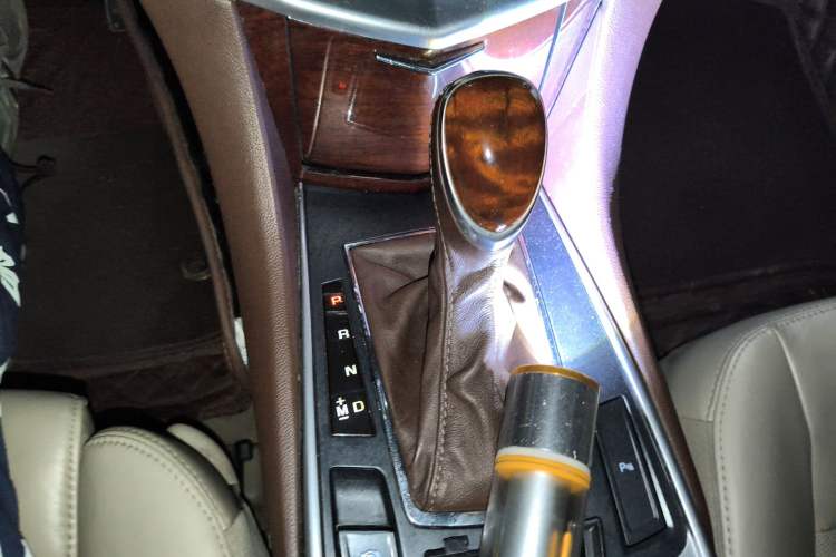 Used Cadillac SRX 2013 3.0L Leading Model Gear Lever