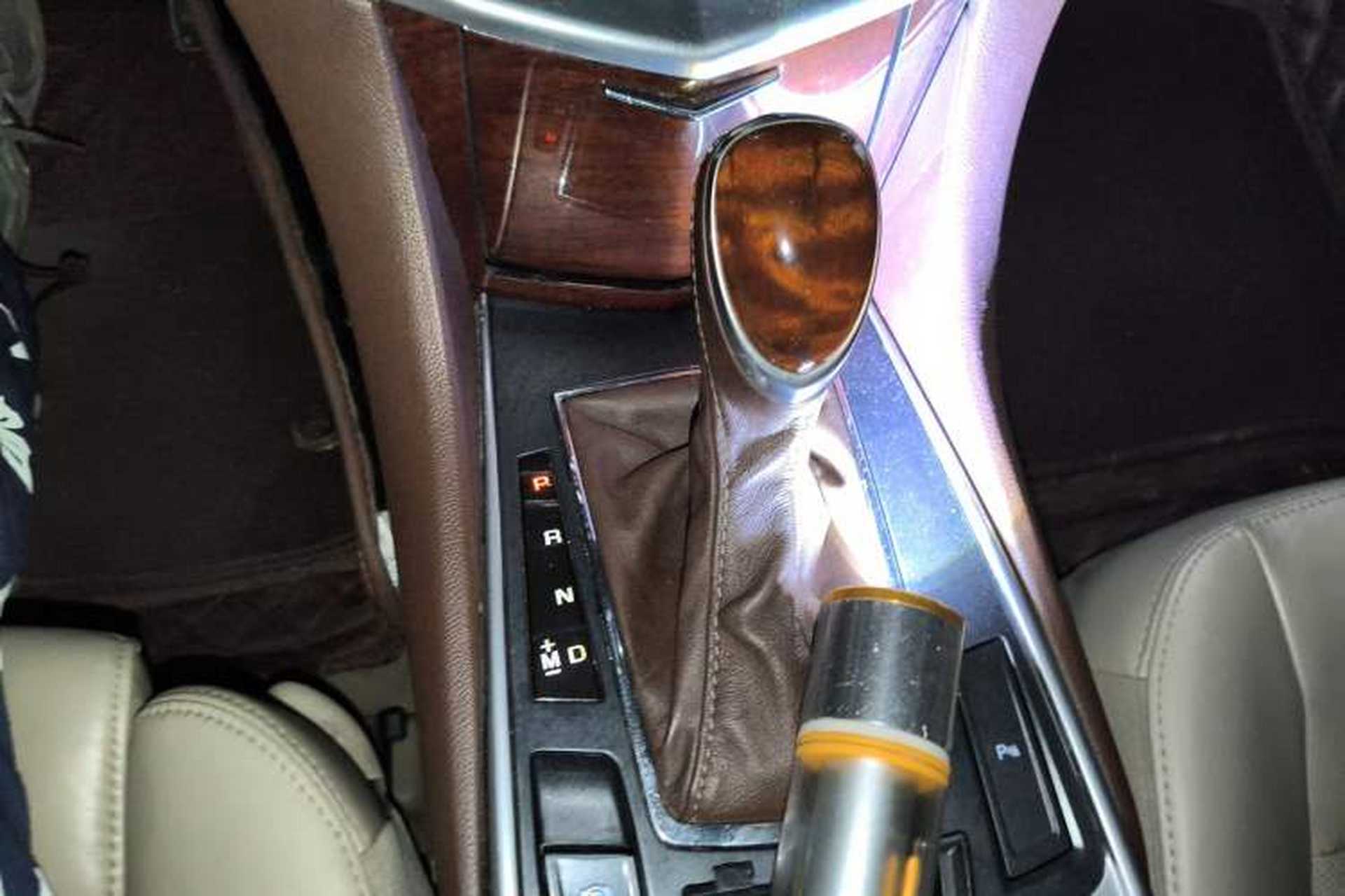 Used Cadillac SRX 2013 3.0L Leading Model Gear Lever