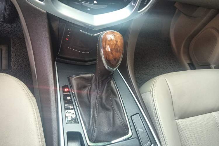 Used Cadillac SRX 2013 3.0L Elite Model Gear Lever