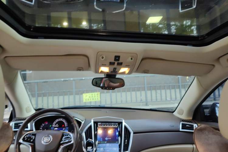 Used Cadillac SRX 2013 3.0L Leading Model Headliner