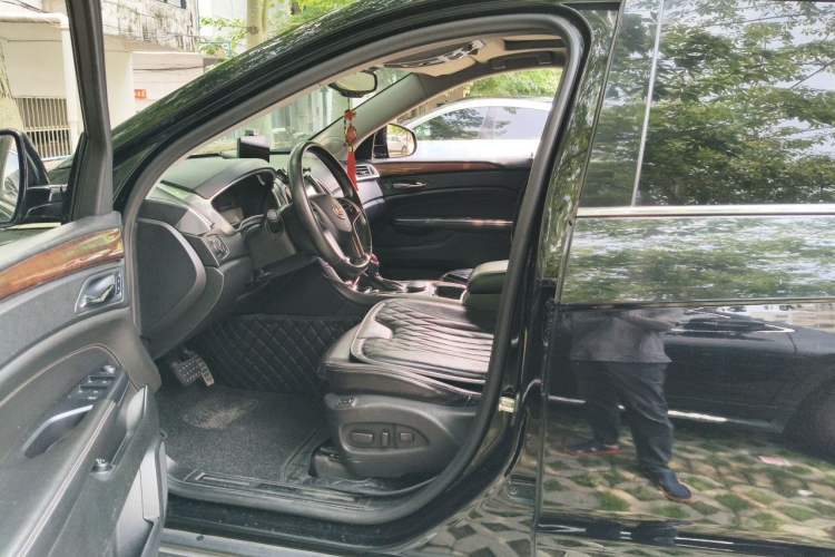 Used Cadillac SRX 2013 3.0L Elite Model Left Front Seat