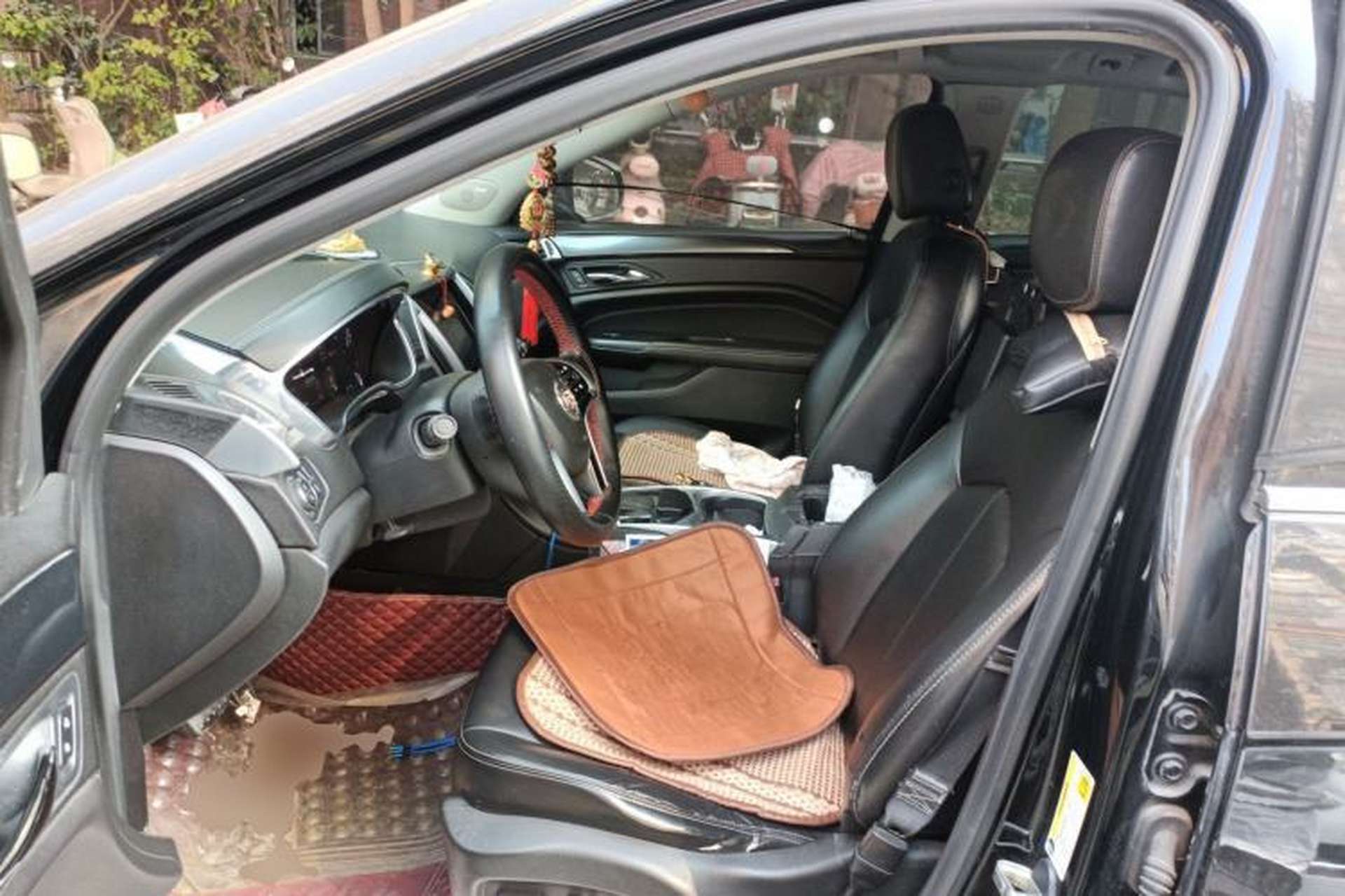 Used Cadillac SRX 2013 3.0L Comfort Model Left Front Seat