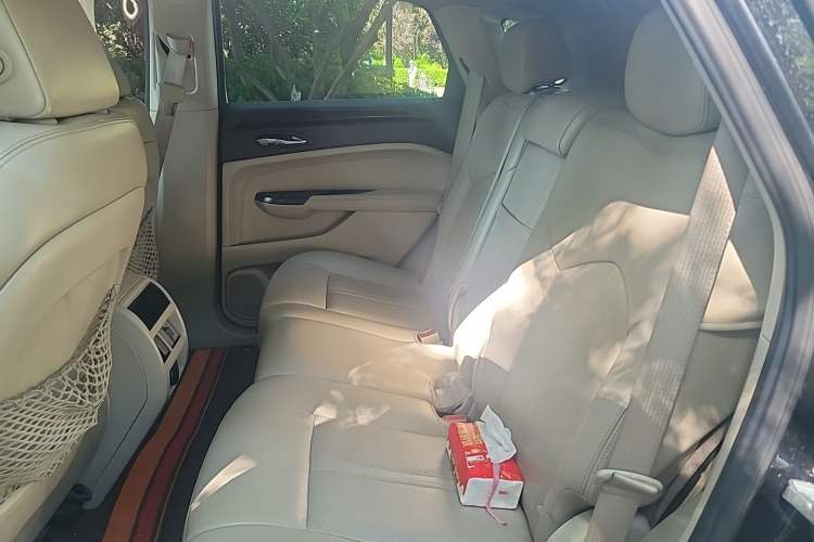 Used Cadillac SRX 2013 3.0L Luxury Model Left Rear Seat