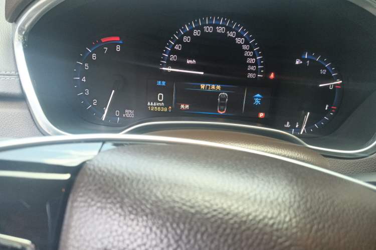 Used Cadillac SRX 2013 3.0L Elite Model Odometer Close Up