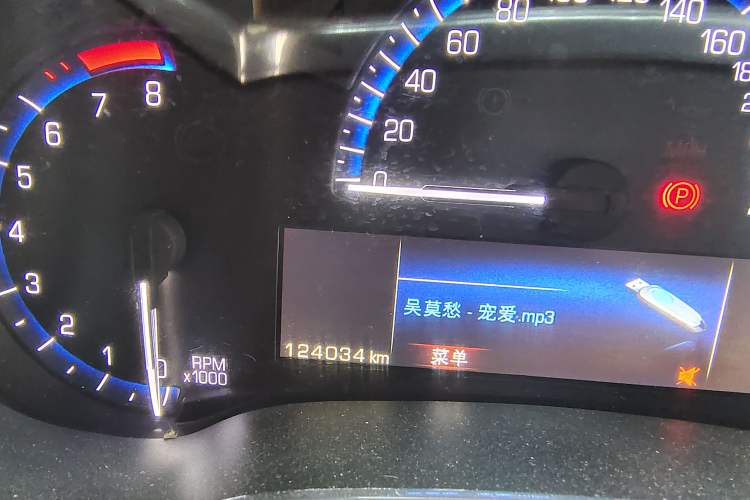 Used Cadillac SRX 2013 3.0L Elite Model Odometer Close Up