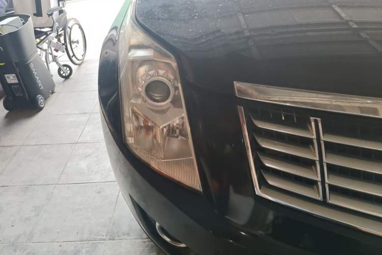 Used Cadillac SRX 2013 3.0L Comfort Model Right Front Headlight
