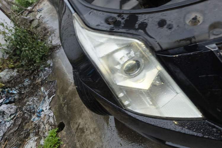 Used Cadillac SRX 2013 3.0L Elite Model Right Front Headlight