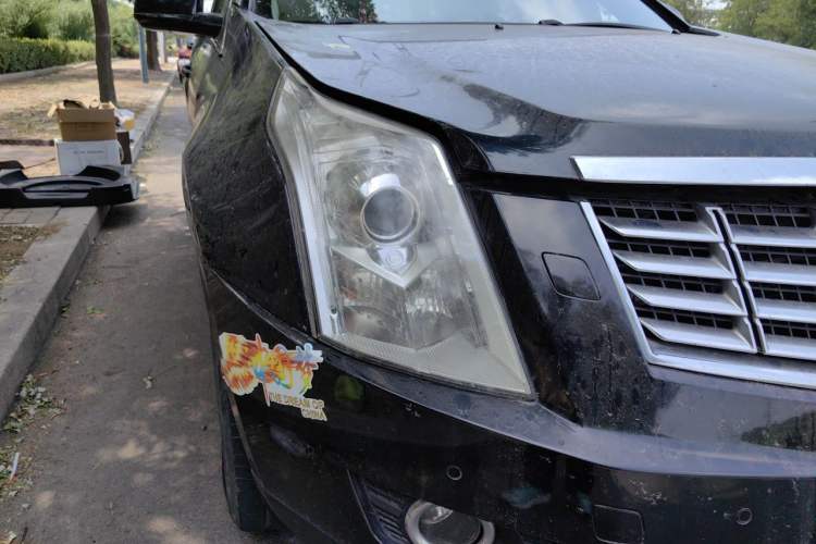 Used Cadillac SRX 2013 3.6L Flagship Model Right Front Headlight