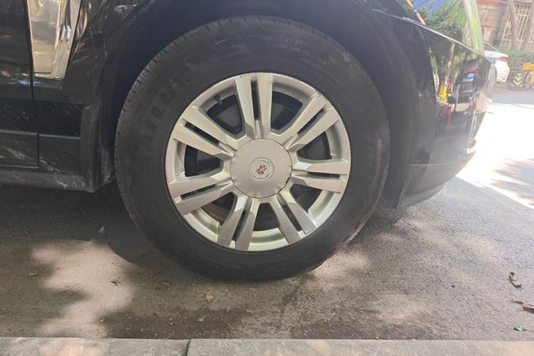 Used Cadillac SRX 2013 3.0L Luxury Model Right Front Wheel Hub