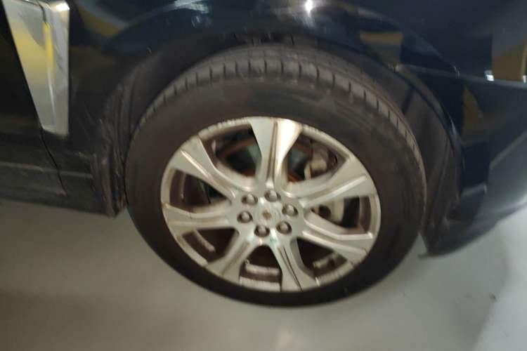 Used Cadillac SRX 2013 3.0L Leading Model Right Front Wheel Hub