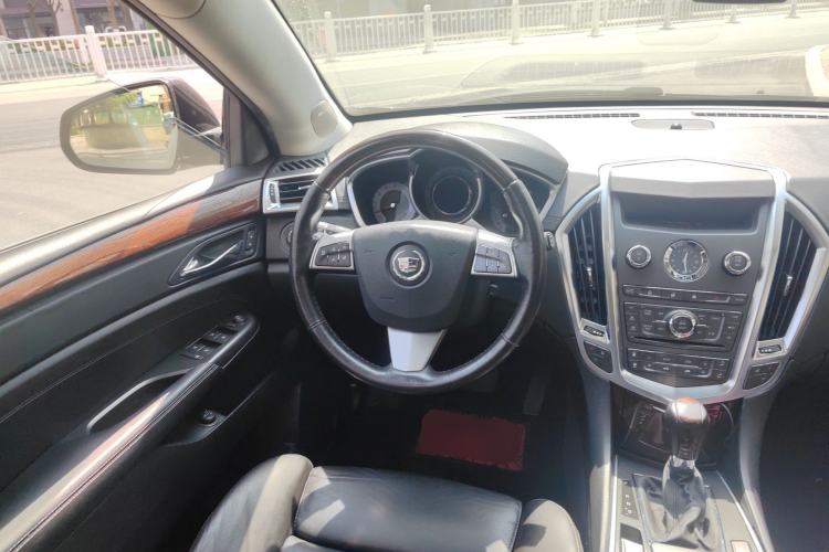 Used Cadillac SRX 2013 3.0L Elite Model Steering Wheel