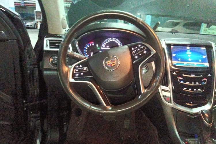 Used Cadillac SRX 2013 3.0L Comfort Model Steering Wheel