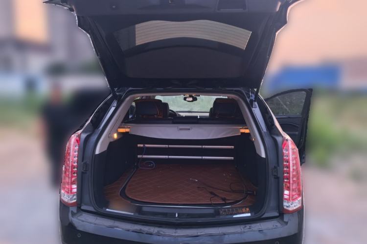 Used Cadillac SRX 2013 3.0L Elite Model Trunk