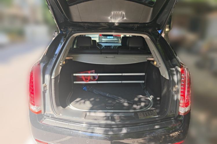 Used Cadillac SRX 2013 3.0L Luxury Model Trunk