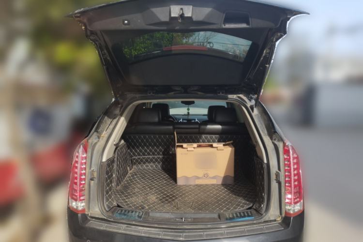 Used Cadillac SRX 2013 3.0L Elite Model Trunk