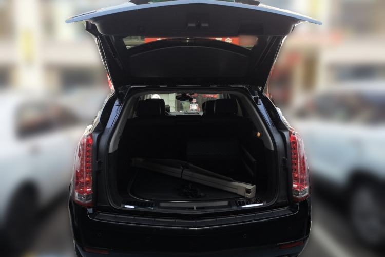 Used Cadillac SRX 2013 3.0L Luxury Model Trunk