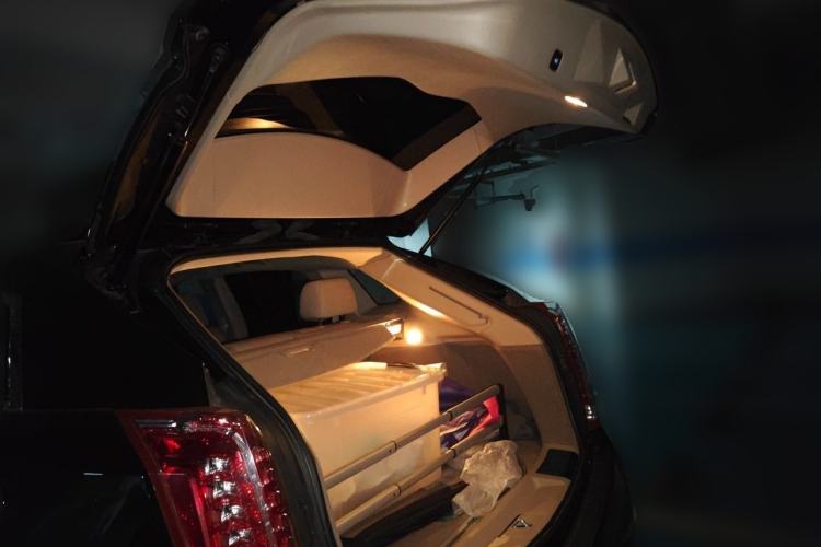 Used Cadillac SRX 2013 3.0L Luxury Model Trunk