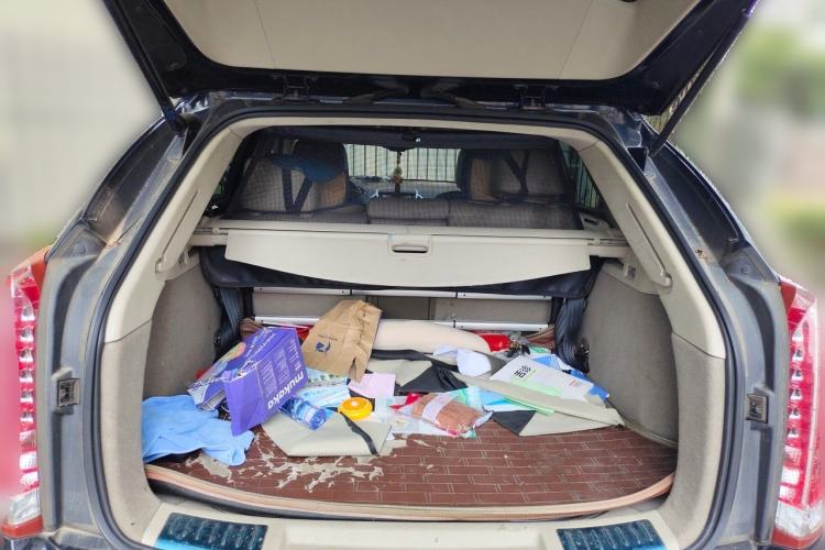 Used Cadillac SRX 2013 3.0L Elite Model Trunk