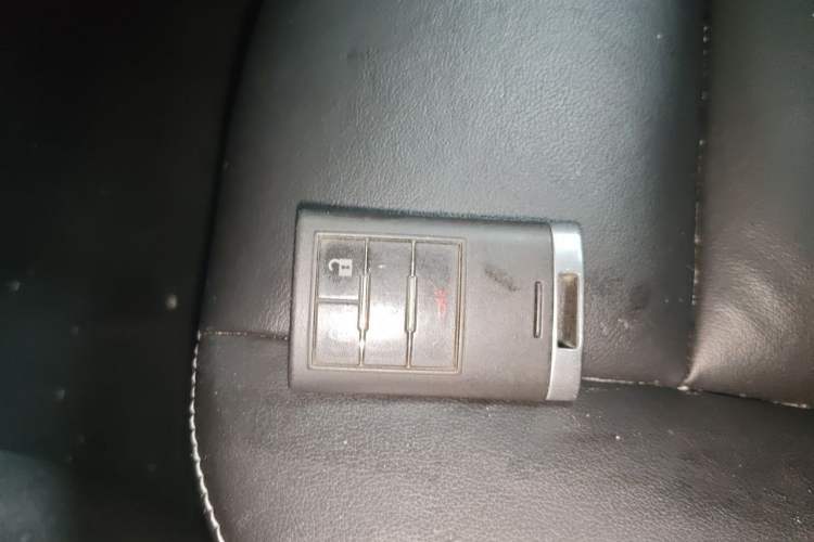Used Cadillac SRX 2013 3.0L Comfort Model Vehicle Key