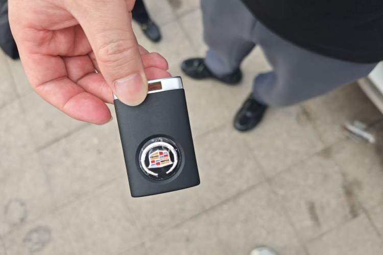 Used Cadillac SRX 2013 3.0L Elite Model Vehicle Key