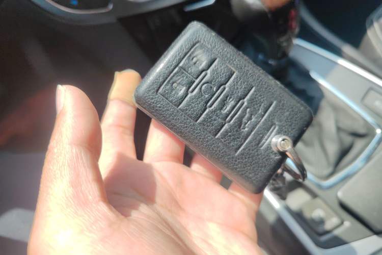 Used Cadillac SRX 2013 3.0L Elite Model Vehicle Key