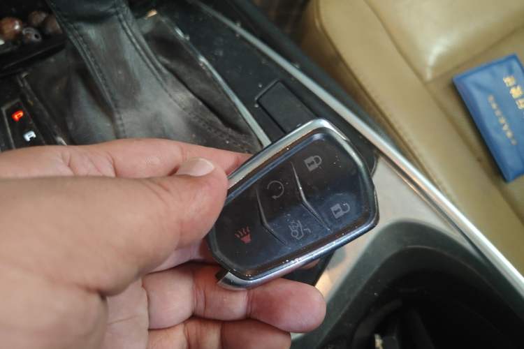 Used Cadillac SRX 2013 3.0L Elite Model Vehicle Key
