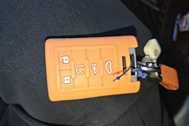 Used Cadillac SRX 2013 3.0L Elite Model Vehicle Key