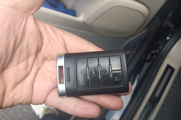 Used Cadillac SRX 2013 3.0L Elite Model Vehicle Key