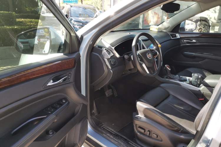 Used Cadillac SRX 2013 3.0L Elite Model Driver Seat