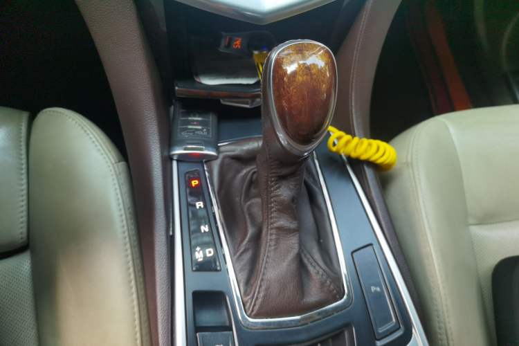 Used Cadillac SRX 2013 3.0L Leading Model Gear Lever