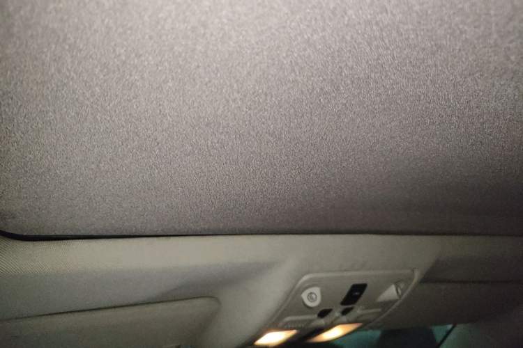 Used Cadillac SRX 2013 3.0L Elite Model Headliner