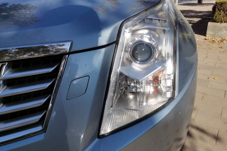Used Cadillac SRX 2013 3.0L Elite Model Left Front Headlight