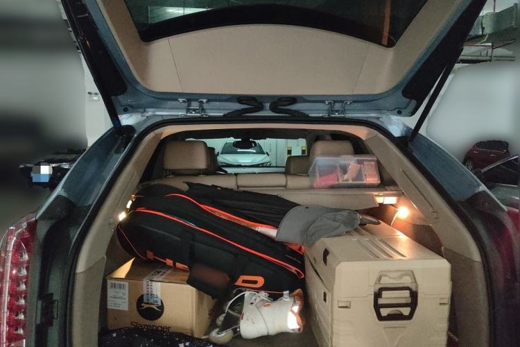 Used Cadillac SRX 2013 3.0L Elite Model Trunk