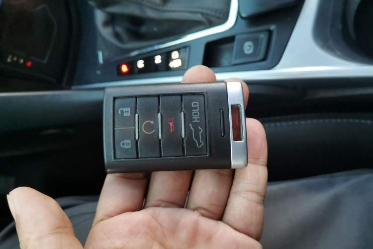 Used Cadillac SRX 2013 3.0L Elite Model Vehicle Key